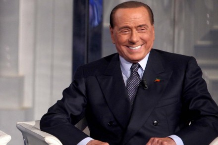 Berlusconi positivo al Covid, asintomatico e in isolamento domiciliare